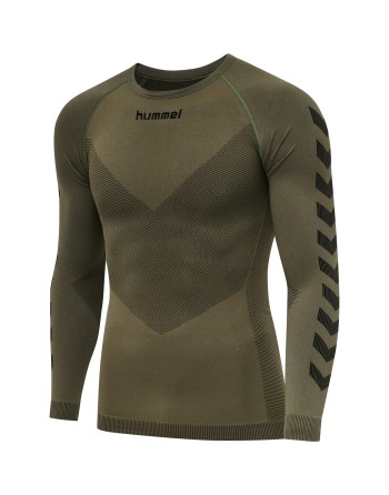 HUMMEL FIRST SEAMLESS JERSEY L/S / Nahtlose Verarbeitung und körperbetontes Design