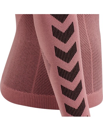 HUMMEL FIRST SEAMLESS JERSEY L/S W / Nahtlose Verarbeitung und körperbetontes Design